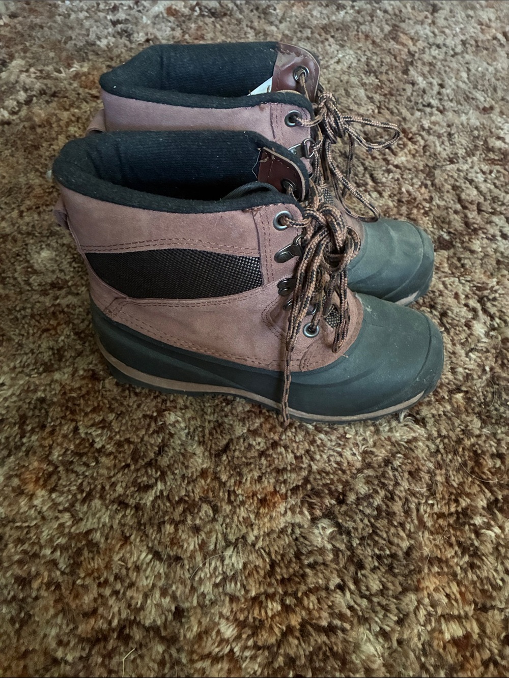 Women’s Ranger ankle winter boots size 5